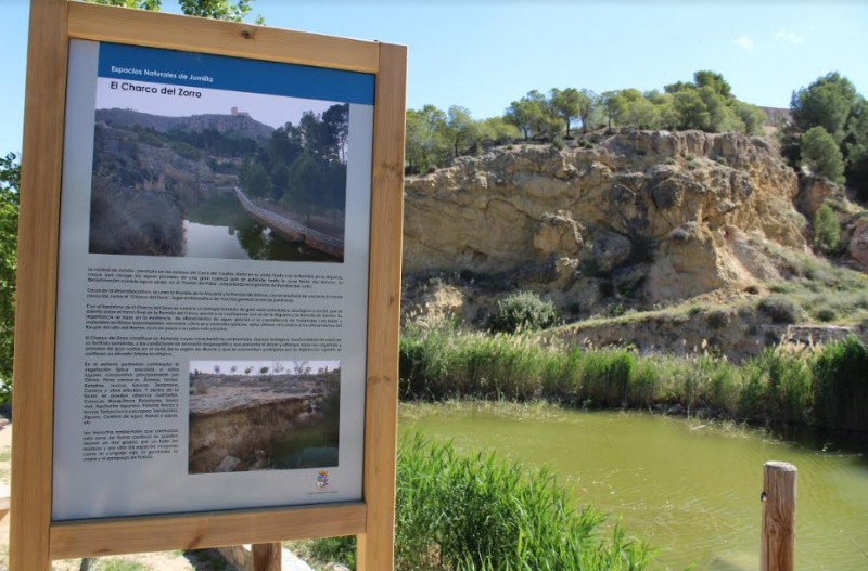 The Charco del Zorro beauty spot just outside Jumilla