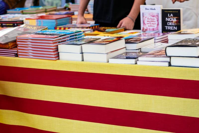 Sant Jordi festival, Barcelona: Where St Georges Day is celebrated in Spain