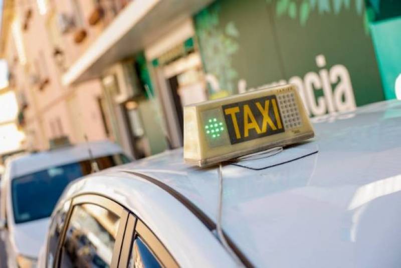 Torrevieja is recruiting taxi drivers... but it's almost impossible to get a licence