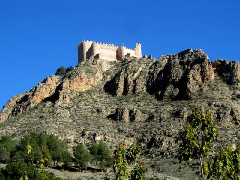 Spring 2026 visiting timetable at Jumilla castle
