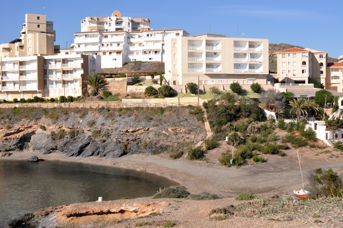 Cartagena beaches: Playa del Descargador in Cabo de Palos